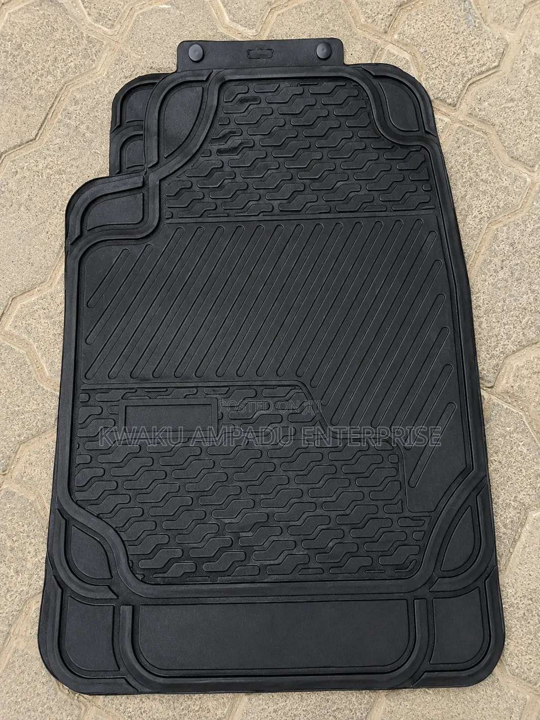 Universal Floor Mat With Connected Rear Design