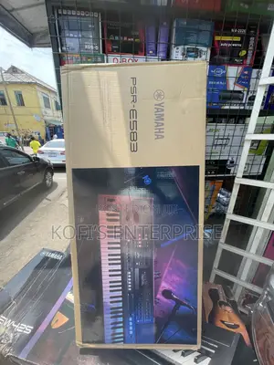 Yamaha PSR E 583
