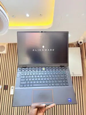 Laptop Alienware M16 R2 32GB Intel Core Ultra 9 SSD 1T