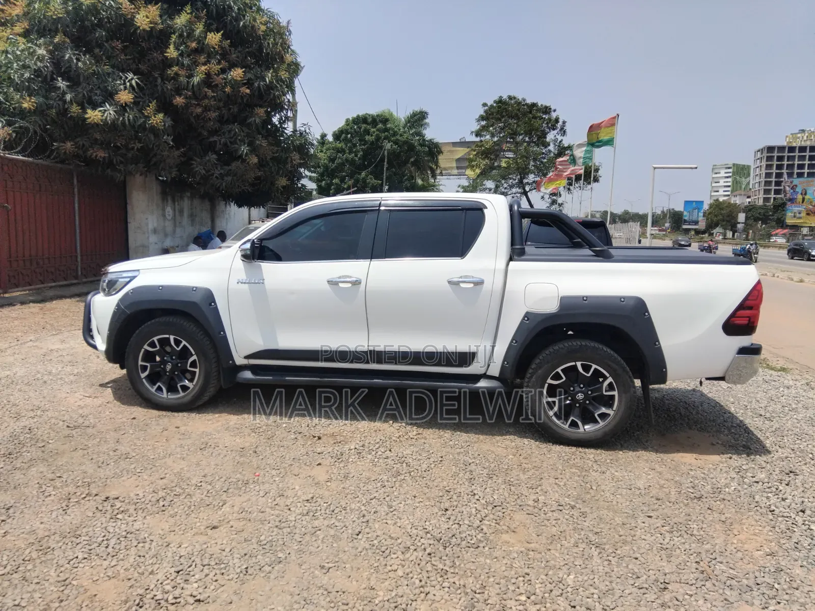 Toyota Hilux 2019 White
