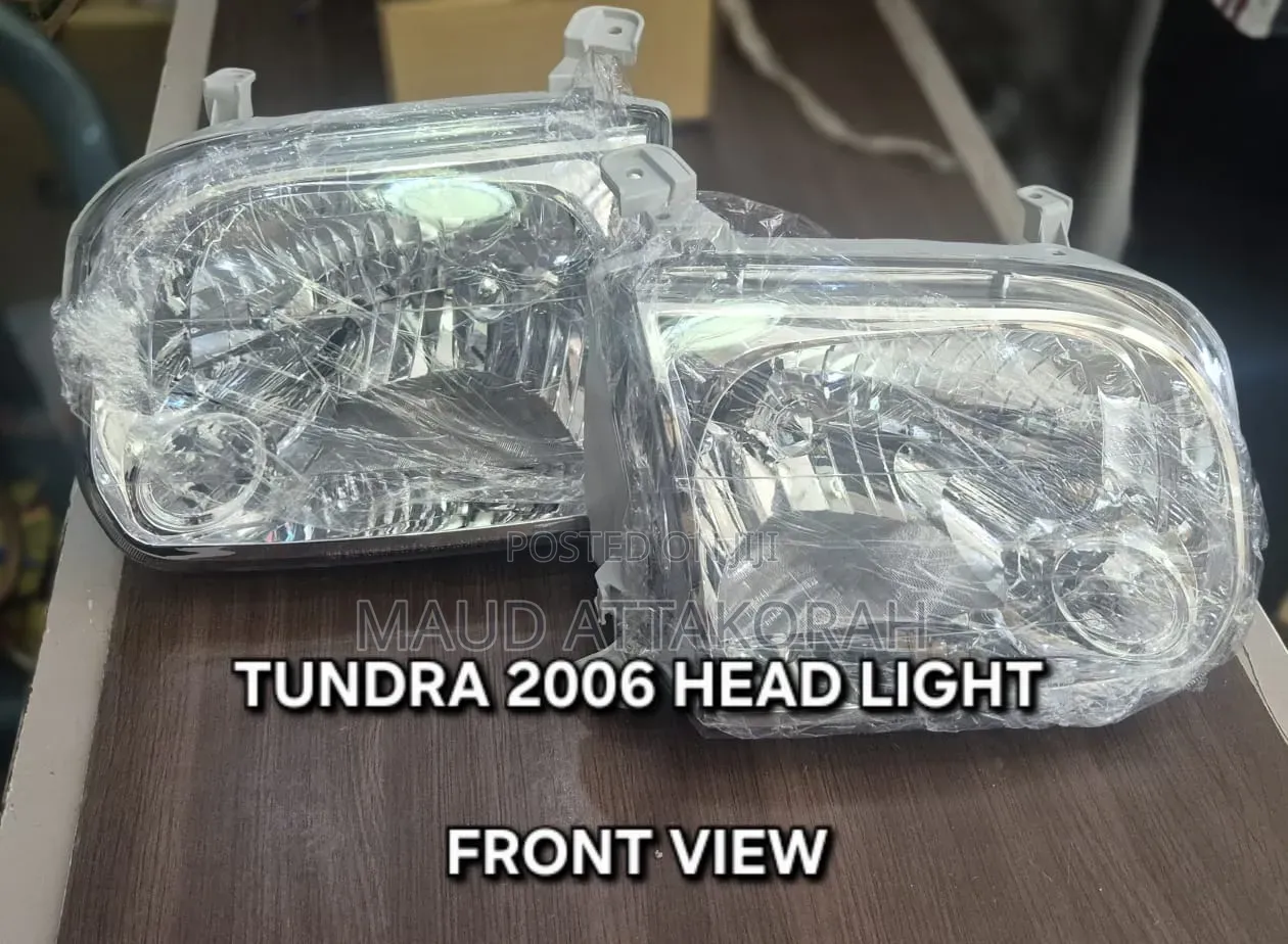 Toyota Tundra 2006 Headlight