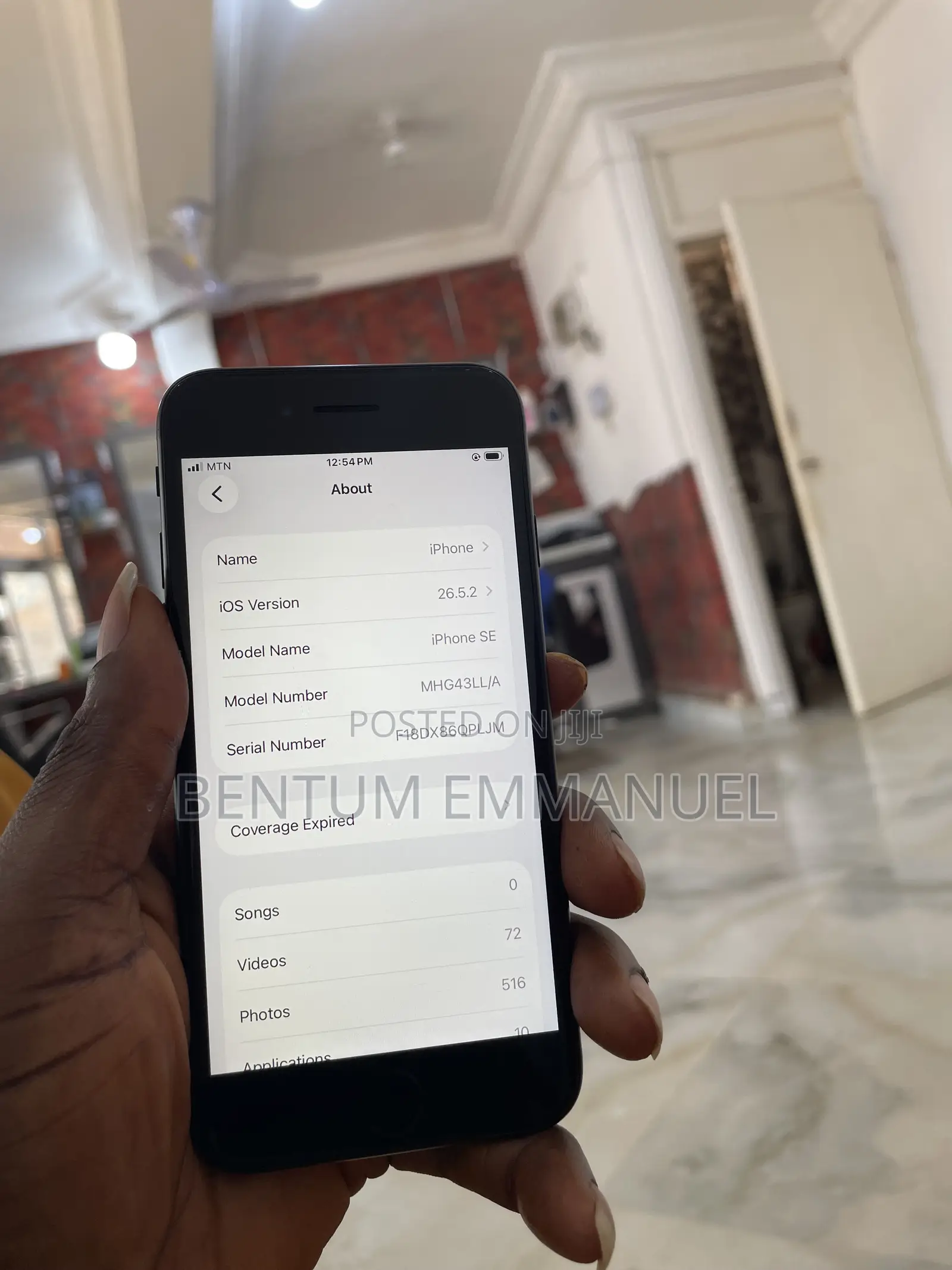 Apple iPhone SE (2020) 64 GB Black