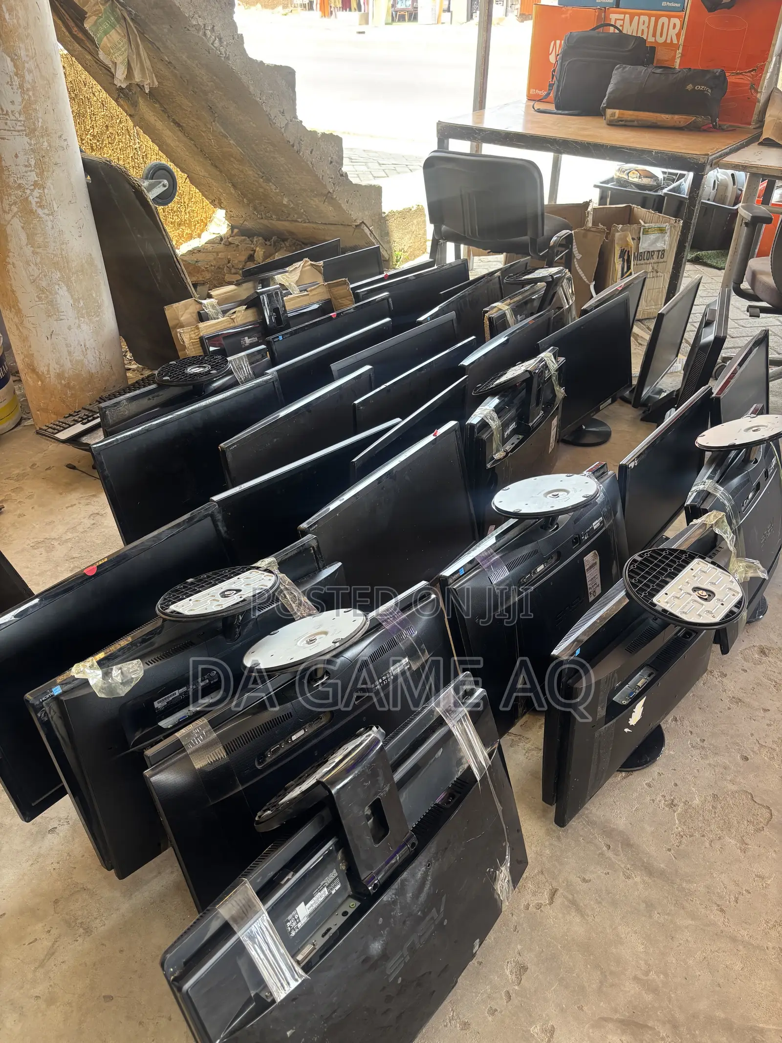 Computer Monitors