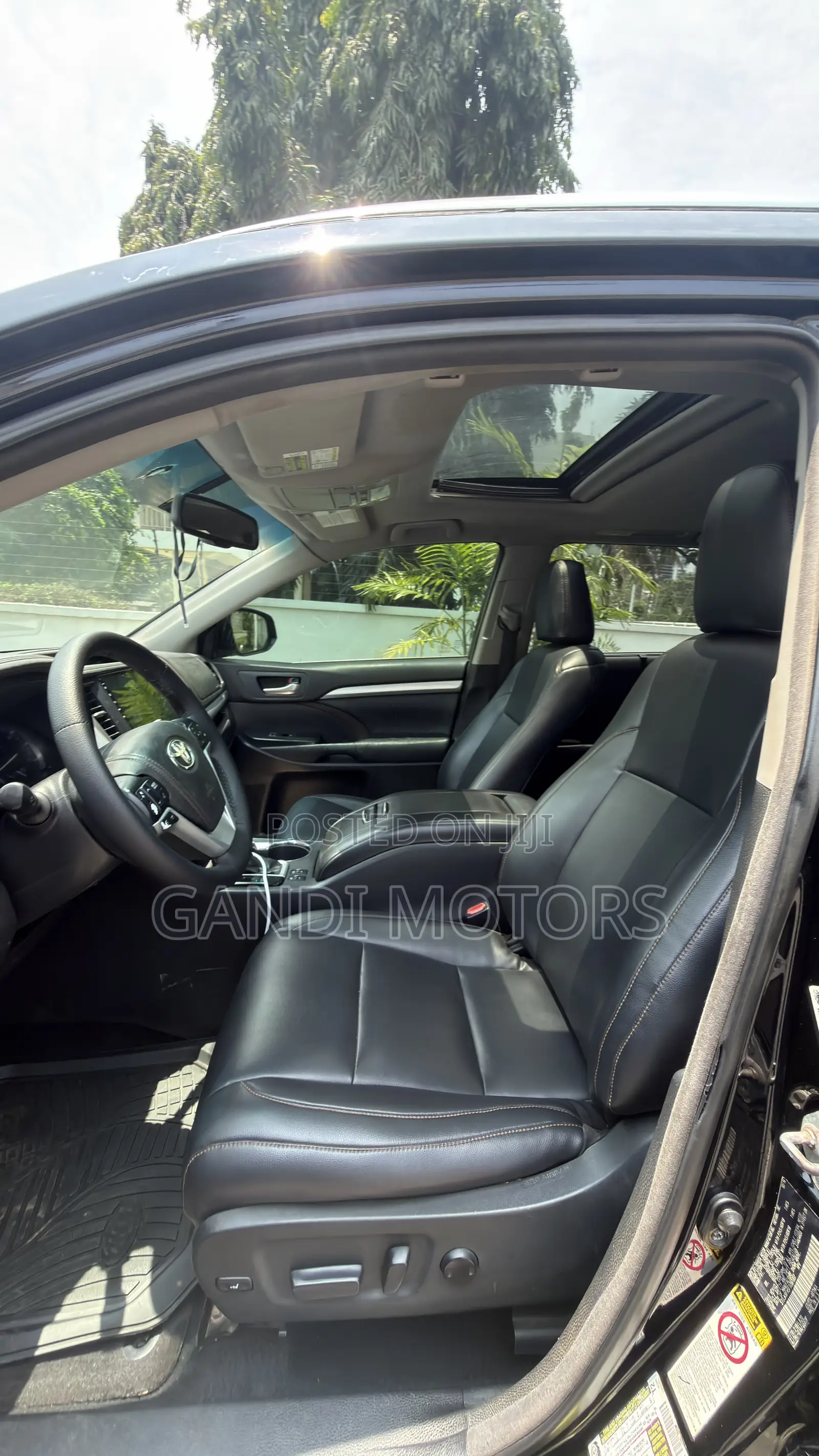 Toyota Highlander XLE 4dr SUV AWD (3.5L 6cyl 6A) 2015 Black