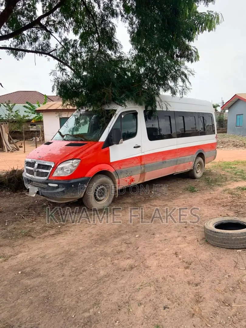 Mercedes-Benz Sprinter 2012