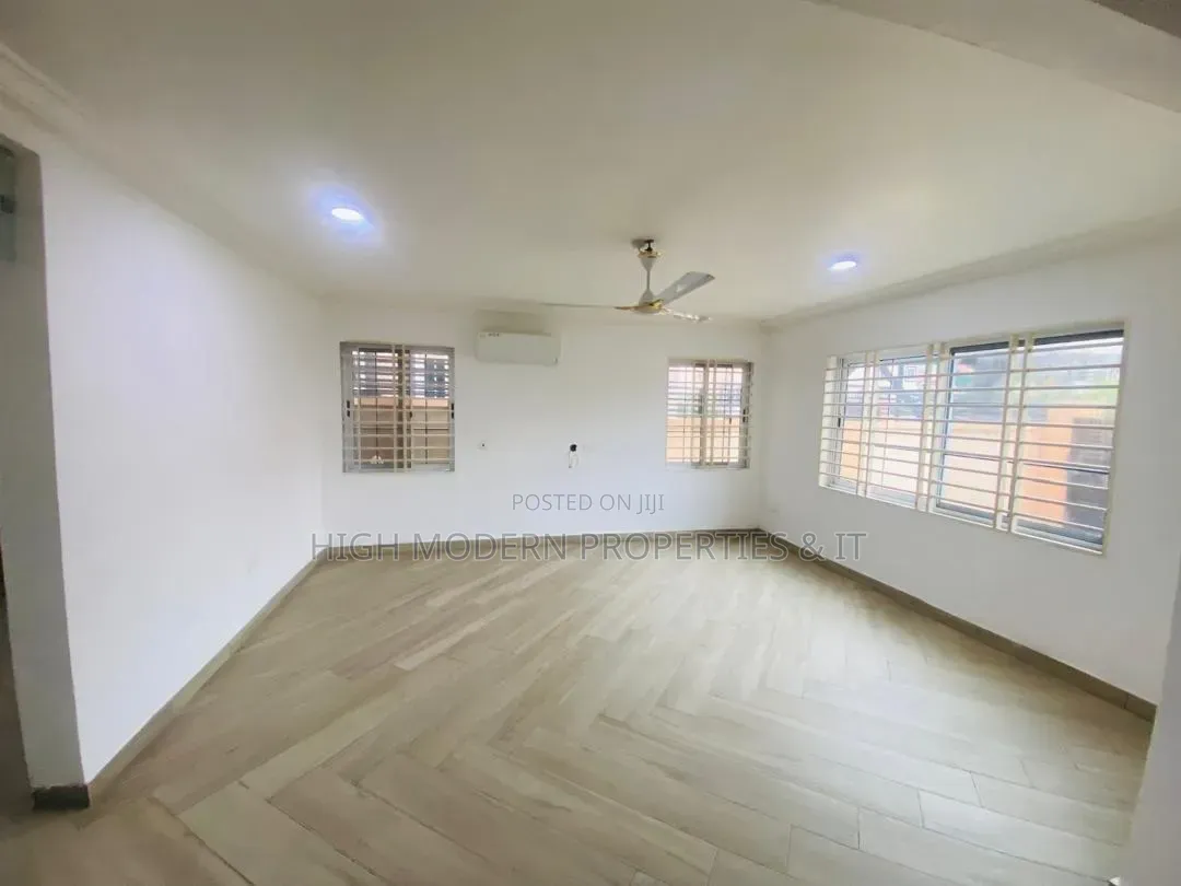 3bdrm House in Achimota Golf City, Mile 7 for rent
