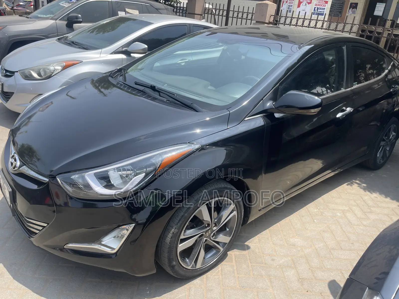 Hyundai Elantra Limited Sedan FWD (1.8L 4cyl 6A) 2016 Black