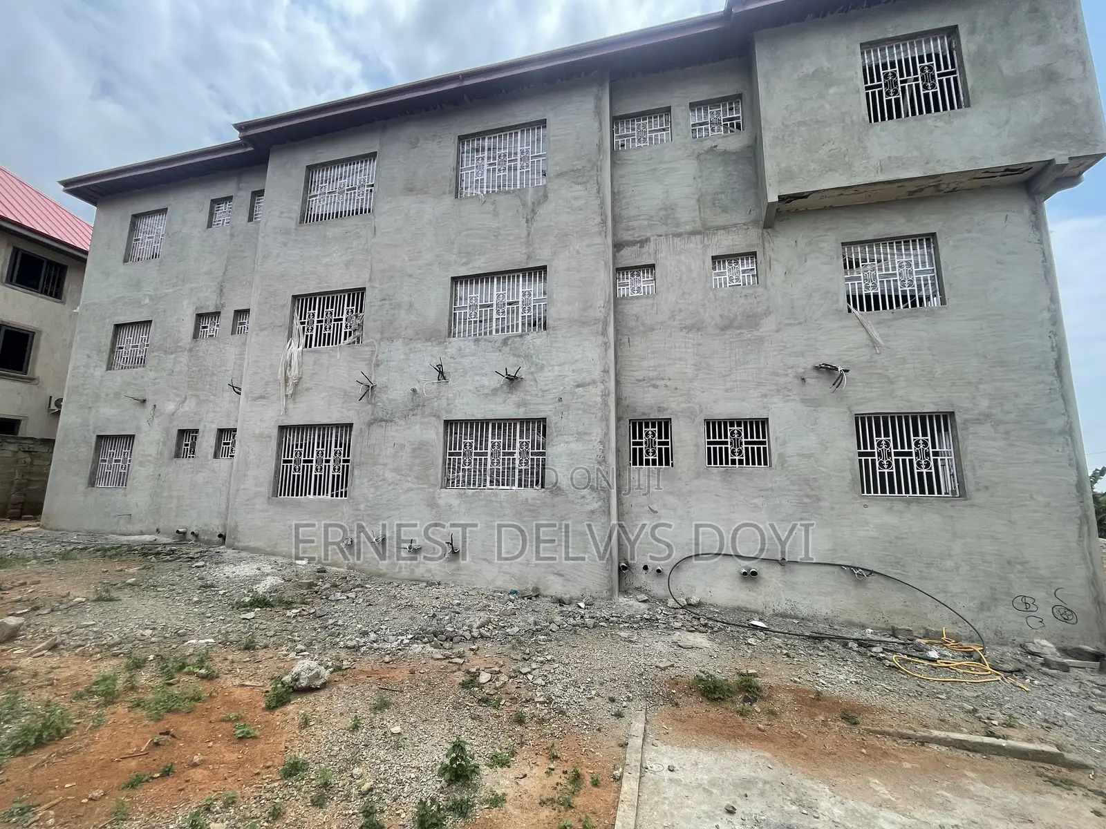 18 Bedrooms Mansion for Sale