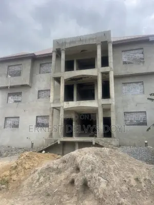 18 Bedrooms Mansion for Sale