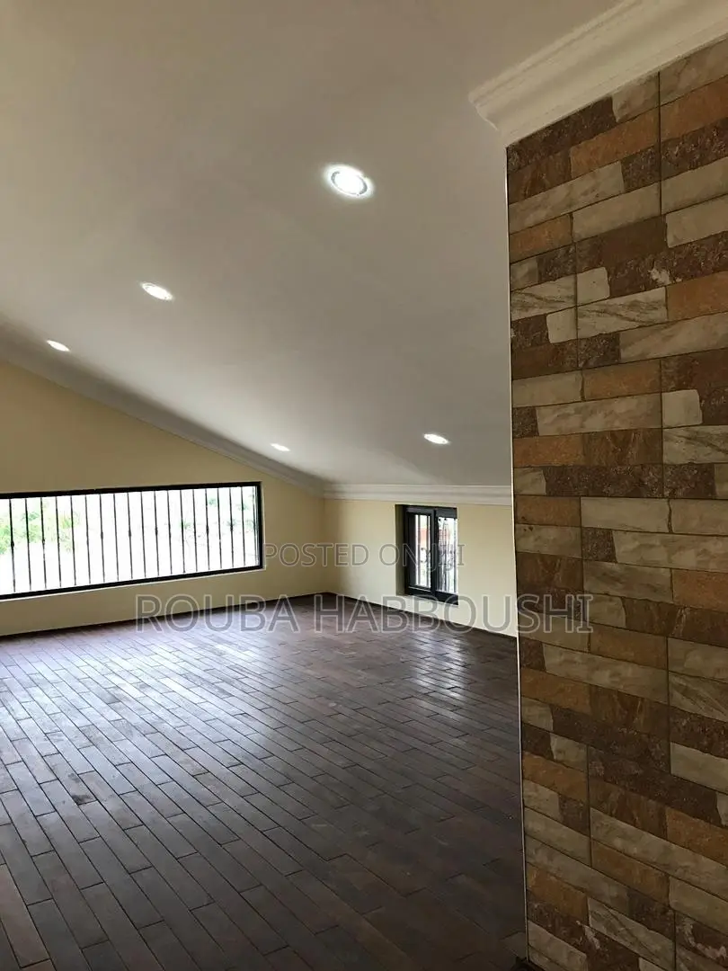 3bdrm House in Ridgeview Gardens, New Legon for sale