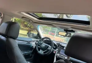 Honda Civic Touring 4dr Sedan (1.5L 4cyl) 2017 Silver