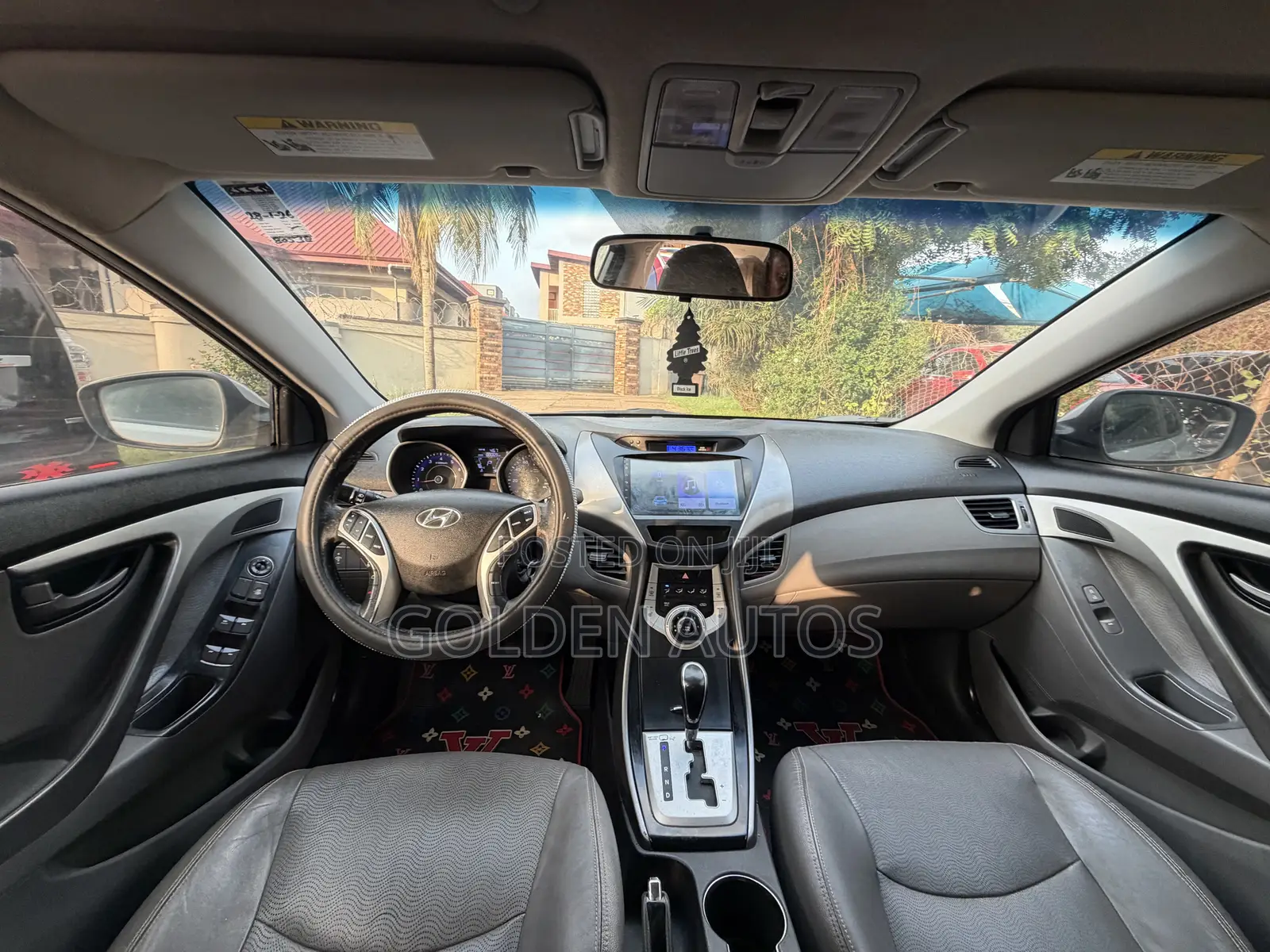 Hyundai Elantra Limited Sedan FWD (1.8L 4cyl 6A) 2013 Silver