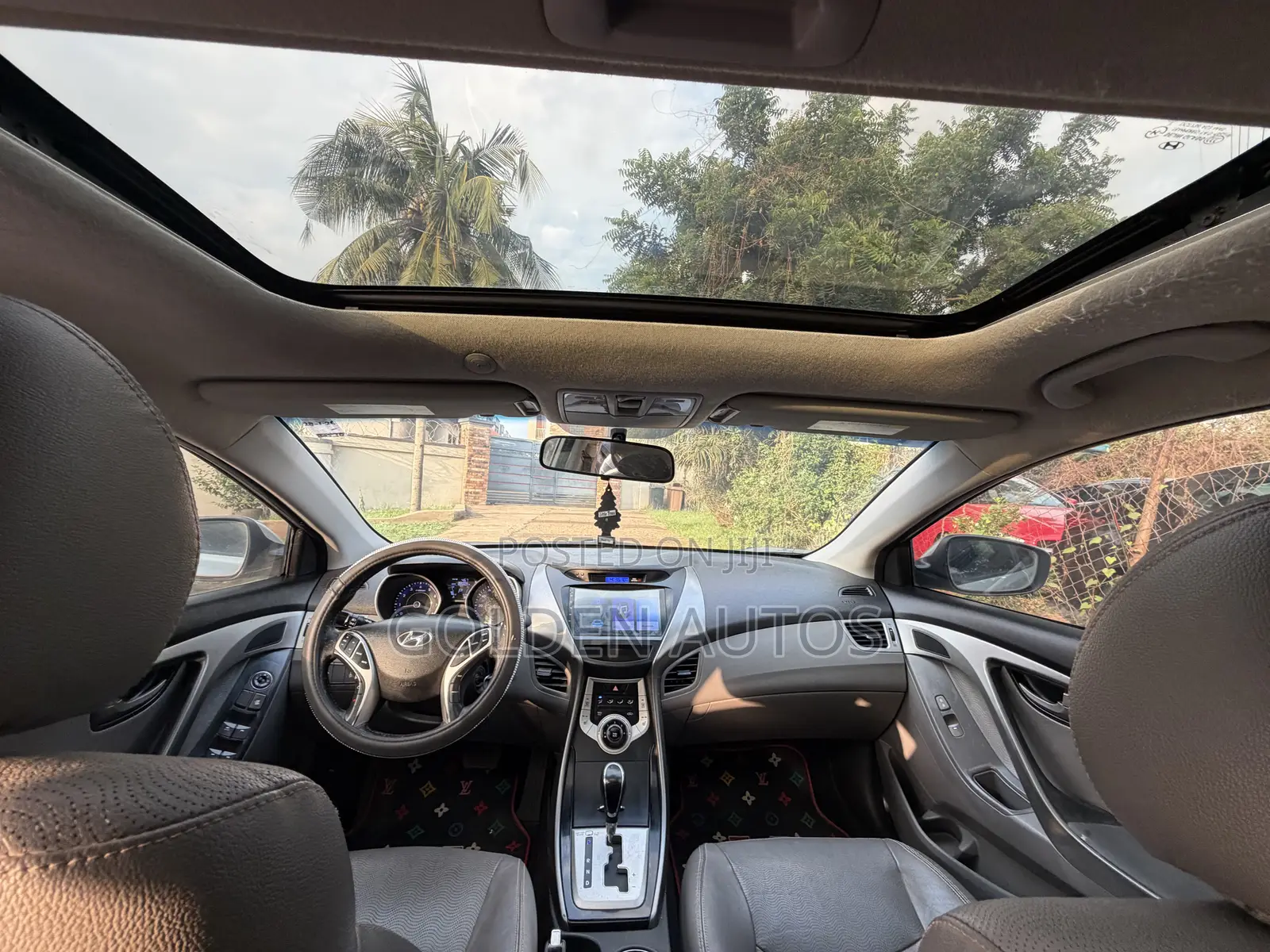 Hyundai Elantra Limited Sedan FWD (1.8L 4cyl 6A) 2013 Silver