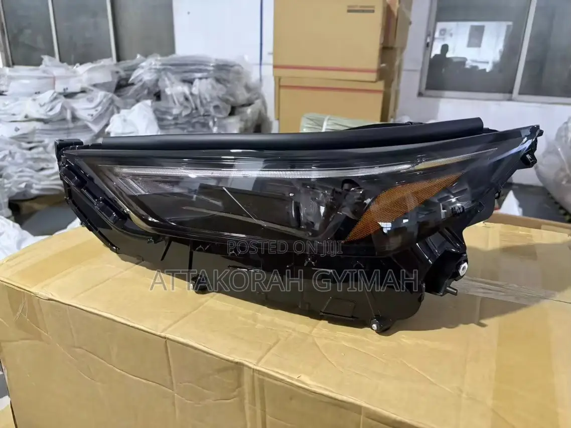 2025 Grand Highlander Headlights and Taillights