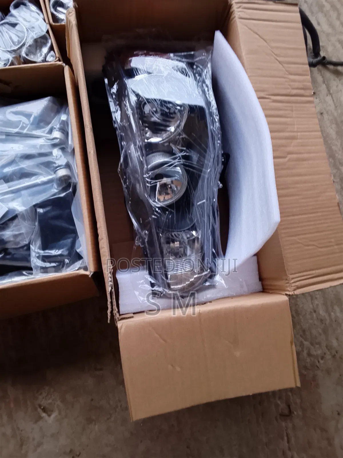 2016 Mitsubishi Lancer Front Bumper New and Headlight