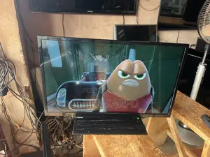 Toshiba Smart LED TV (28)