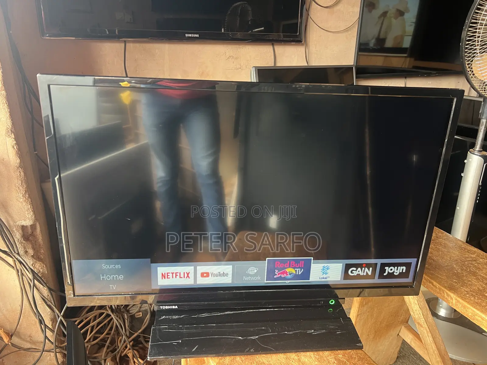 Toshiba Smart LED TV (28)