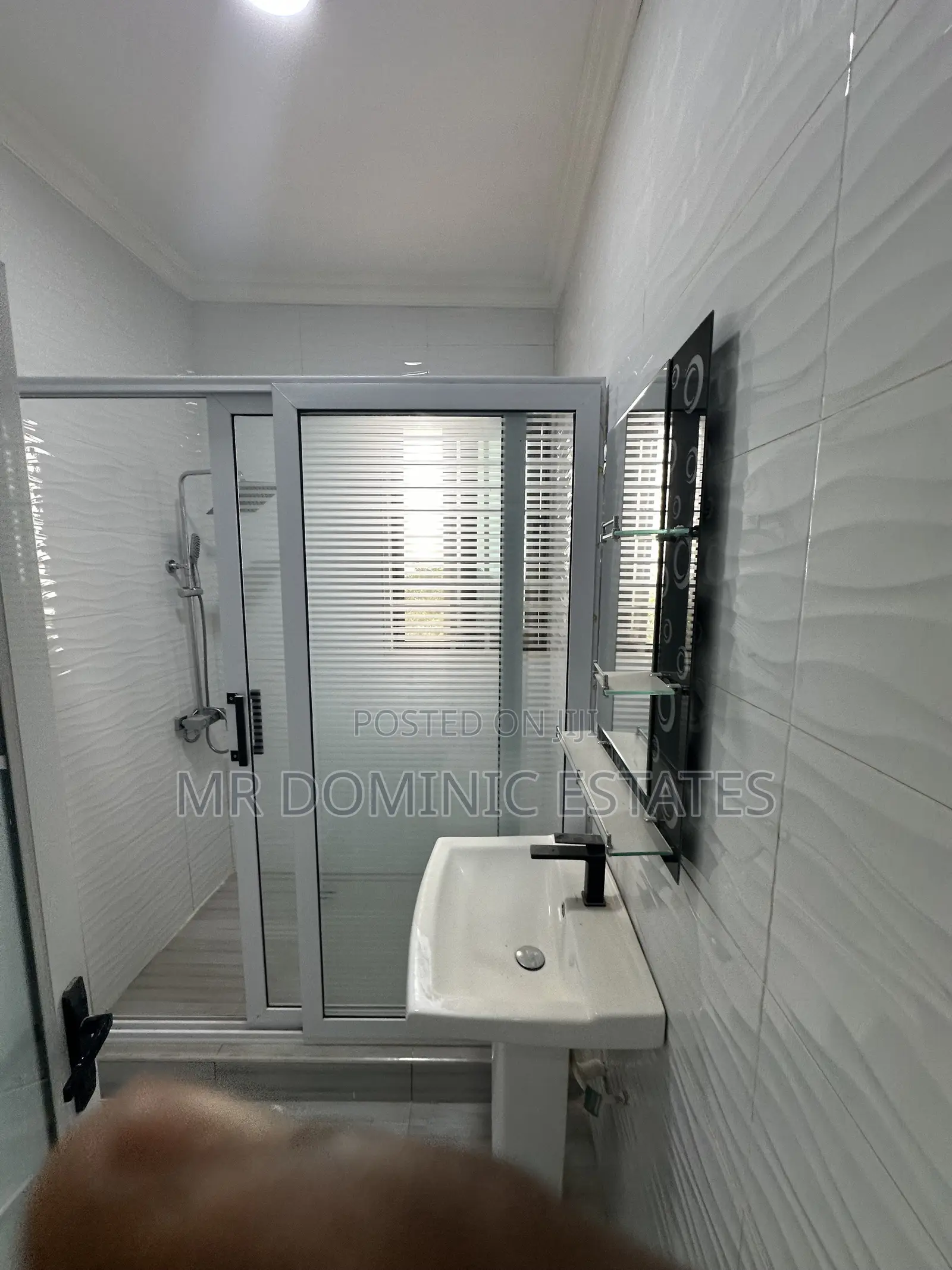 2bdrm Apartment in Mr Dominic Estates, Old Barrier for rent