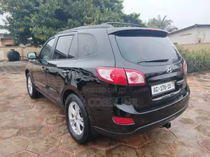 Hyundai Santa Fe 2011 Black