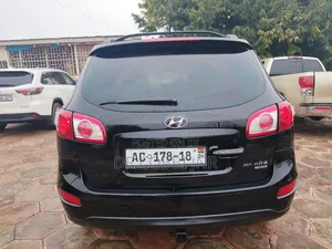 Hyundai Santa Fe 2011 Black