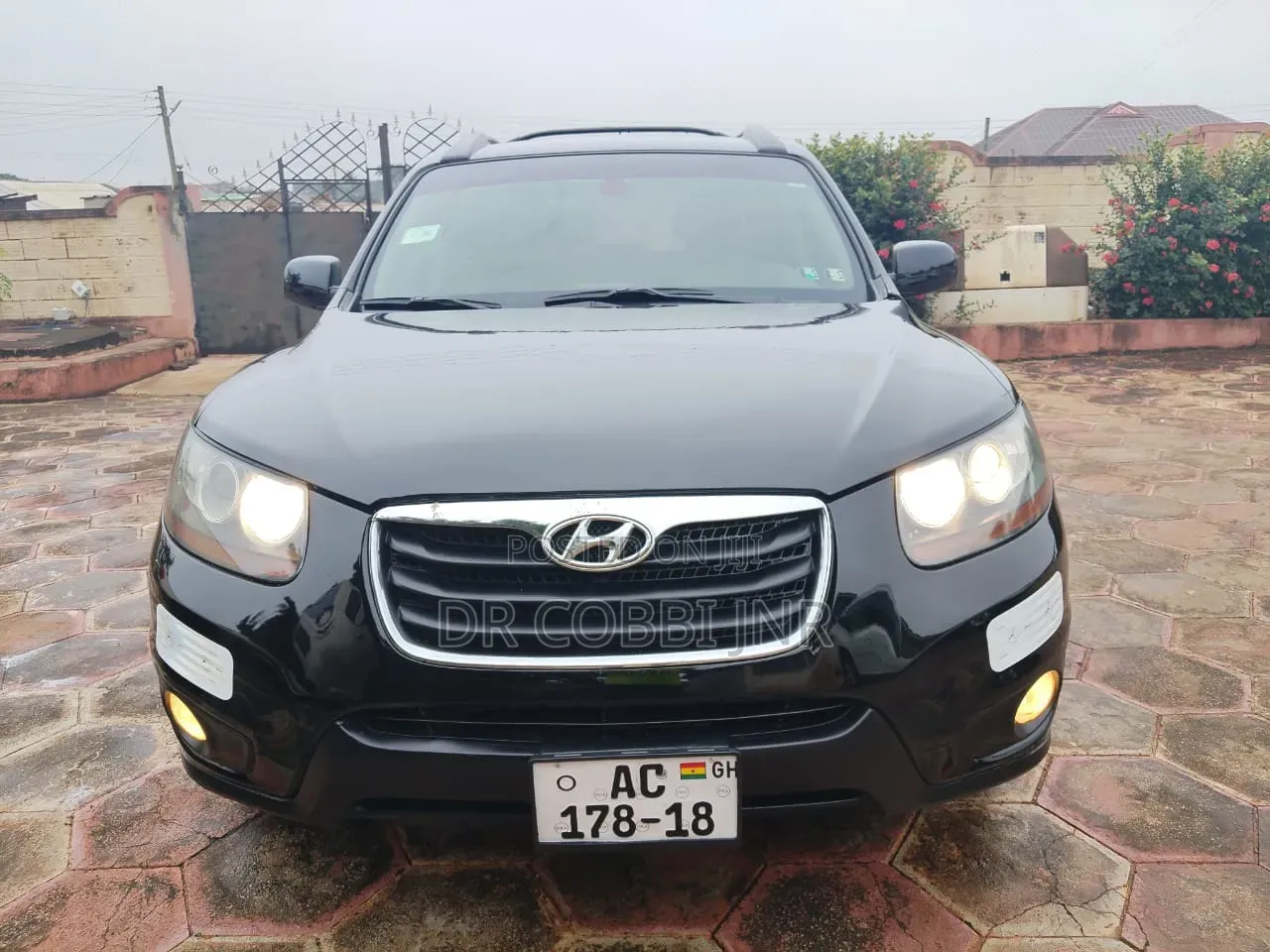 Hyundai Santa Fe 2011 Black