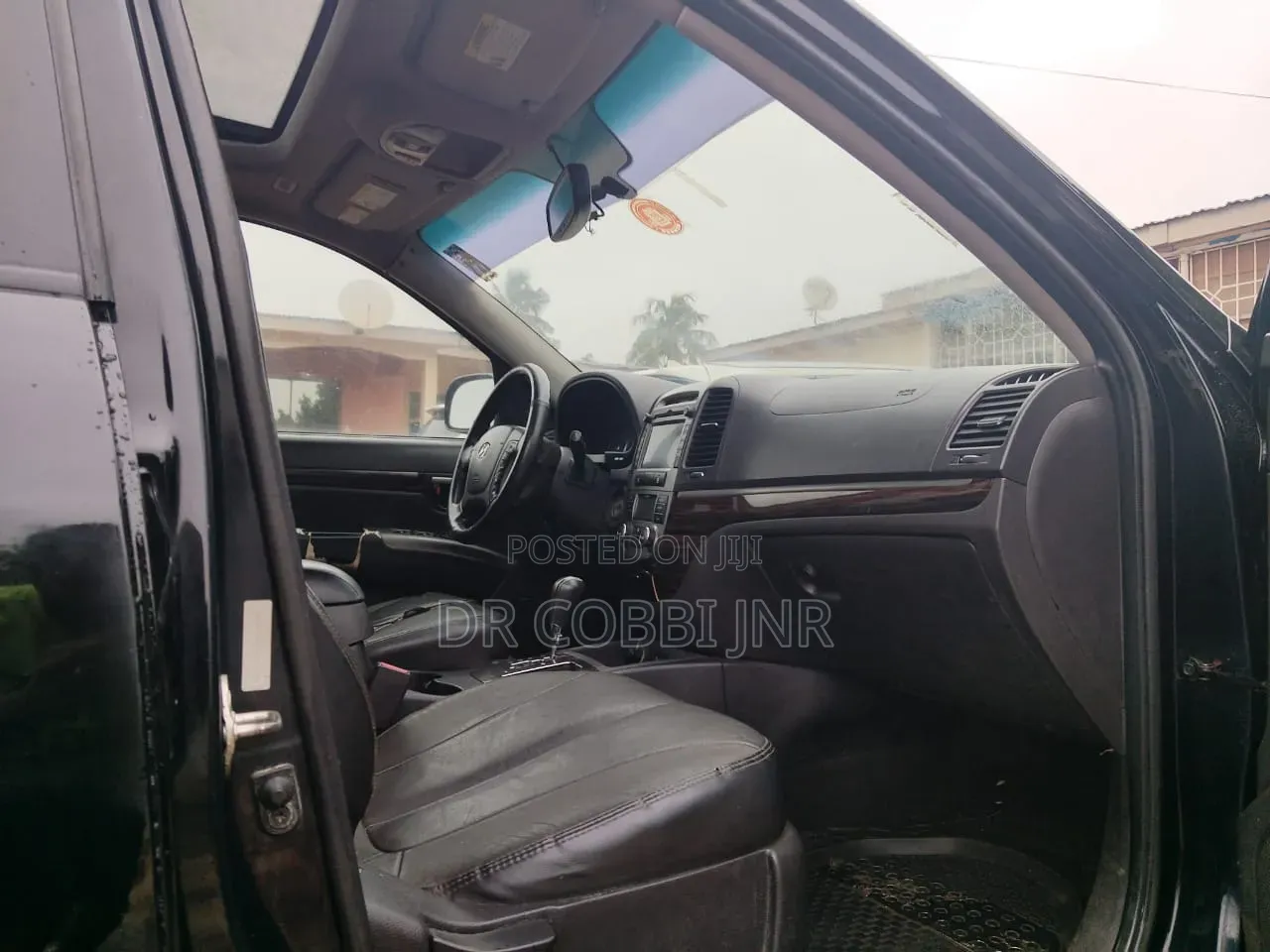 Hyundai Santa Fe 2011 Black
