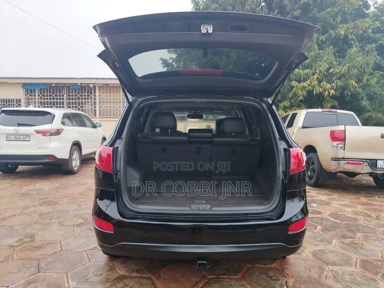 Hyundai Santa Fe 2011 Black