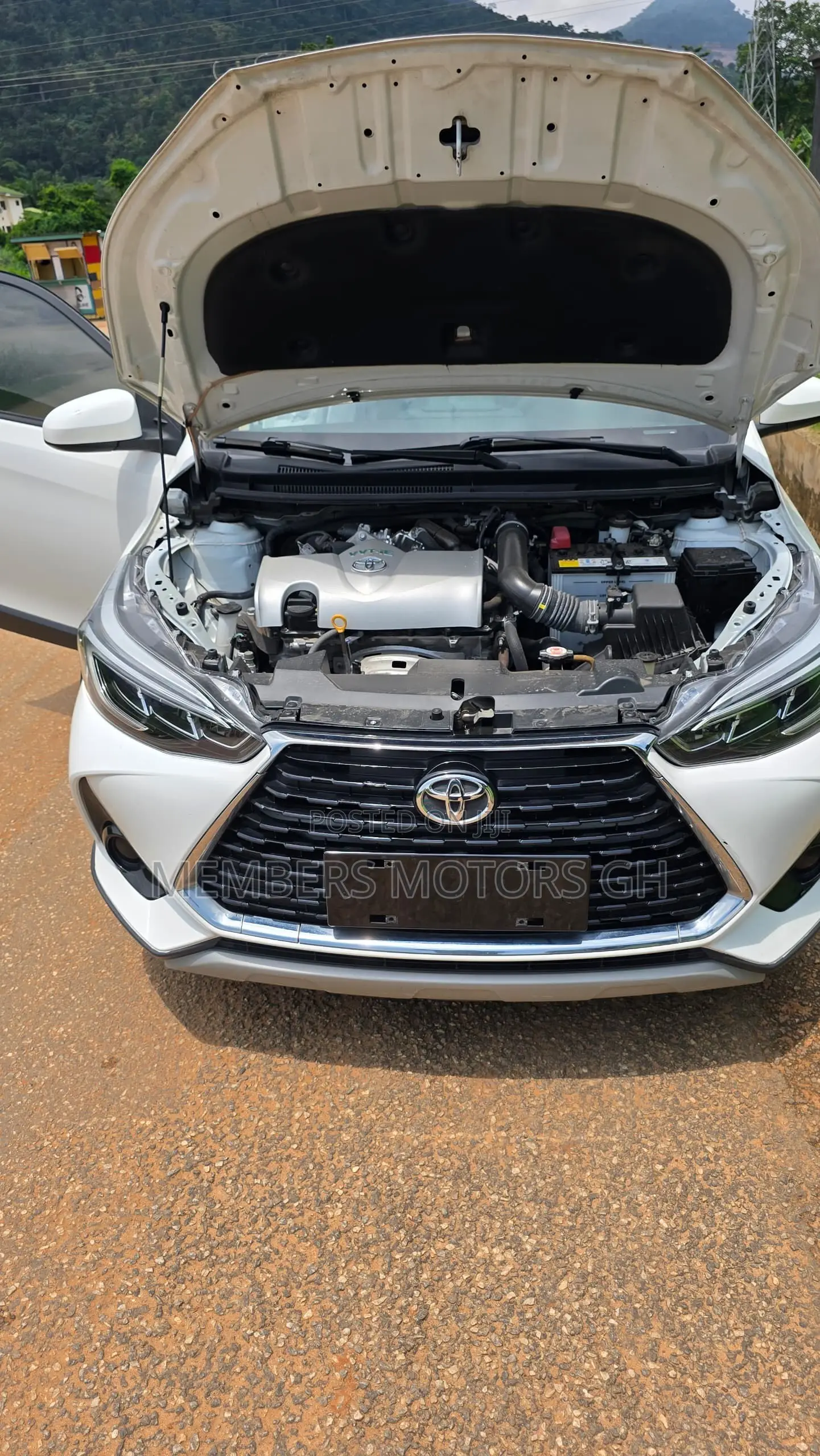 Toyota Yaris 1.5 Sedan L 2020 White