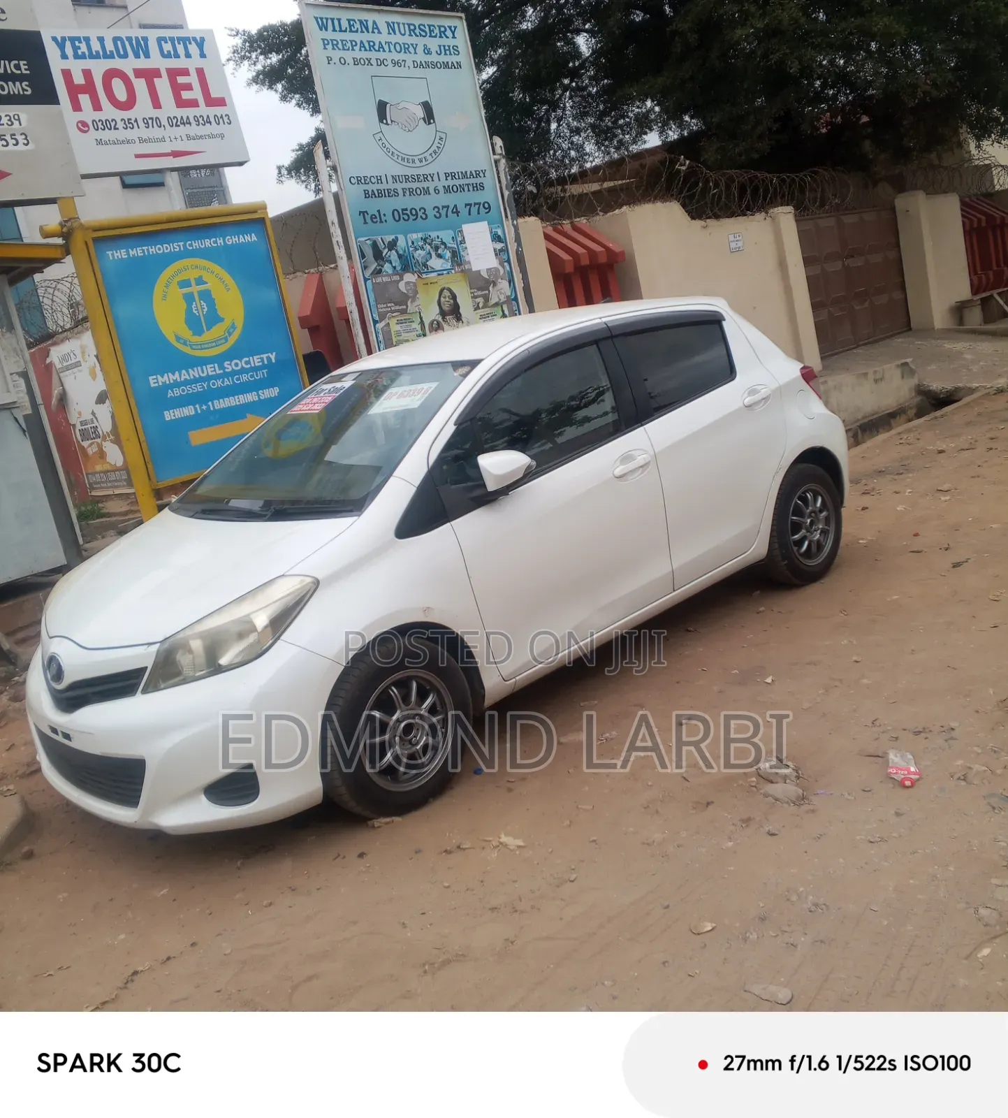 Toyota Vitz 2012 White