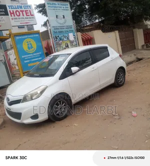 Toyota Vitz 2012 White