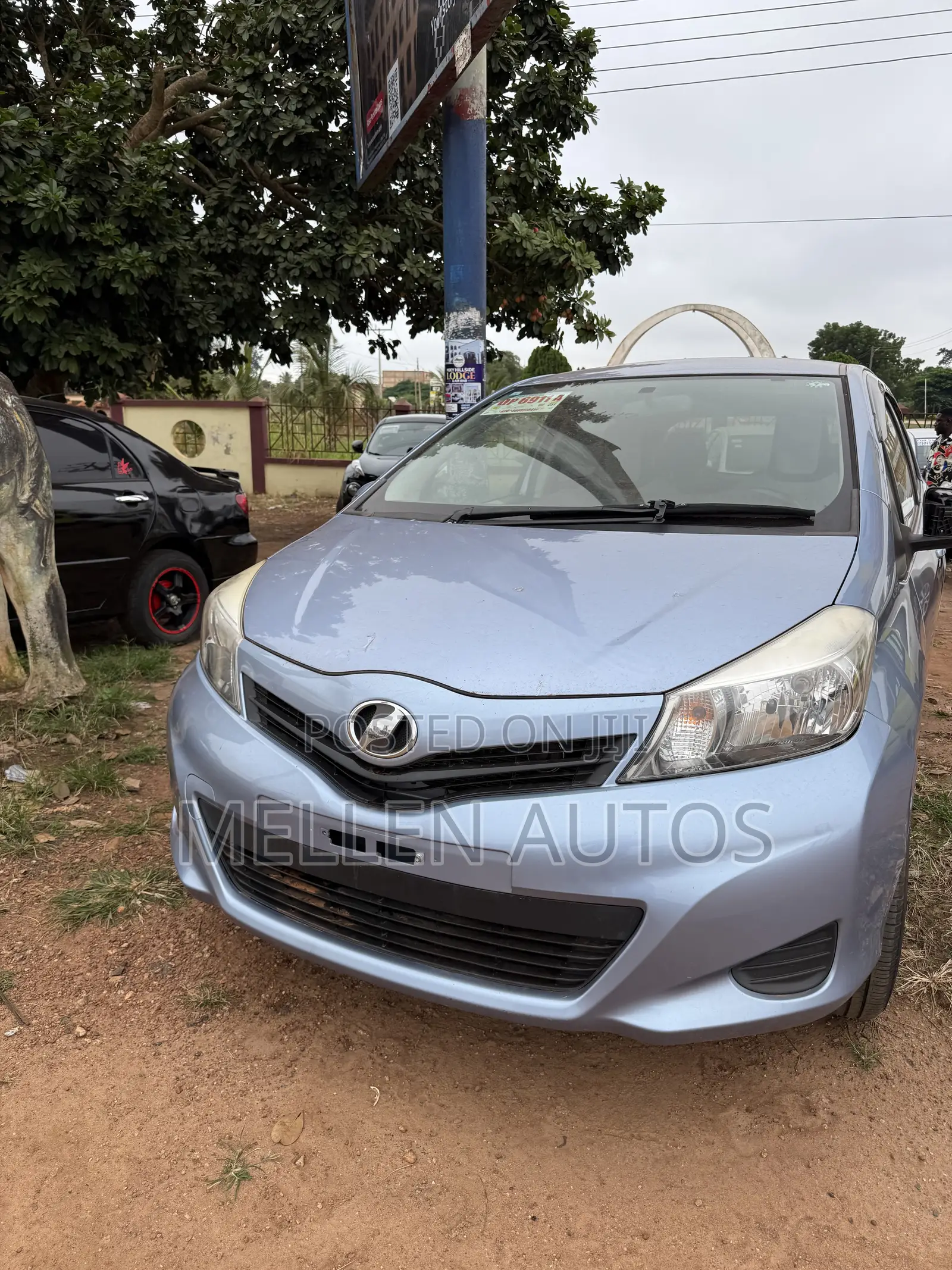 Toyota Vitz 1.5 FWD 3dr 2013 Blue