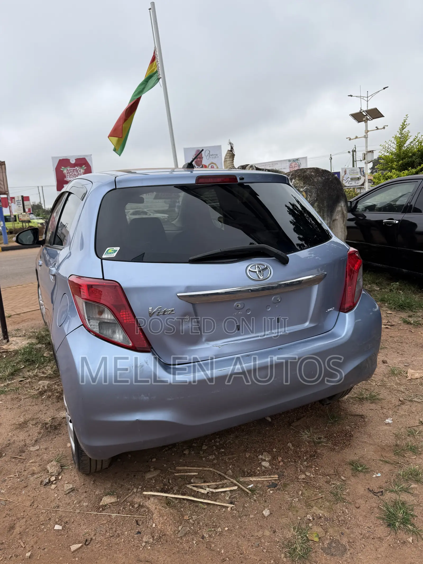 Toyota Vitz 1.5 FWD 3dr 2013 Blue