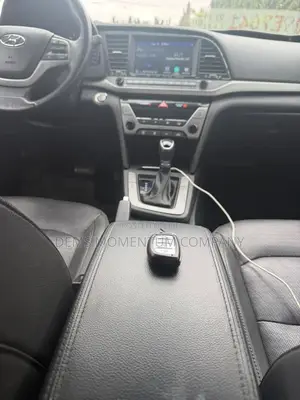 Hyundai Elantra 2017 White