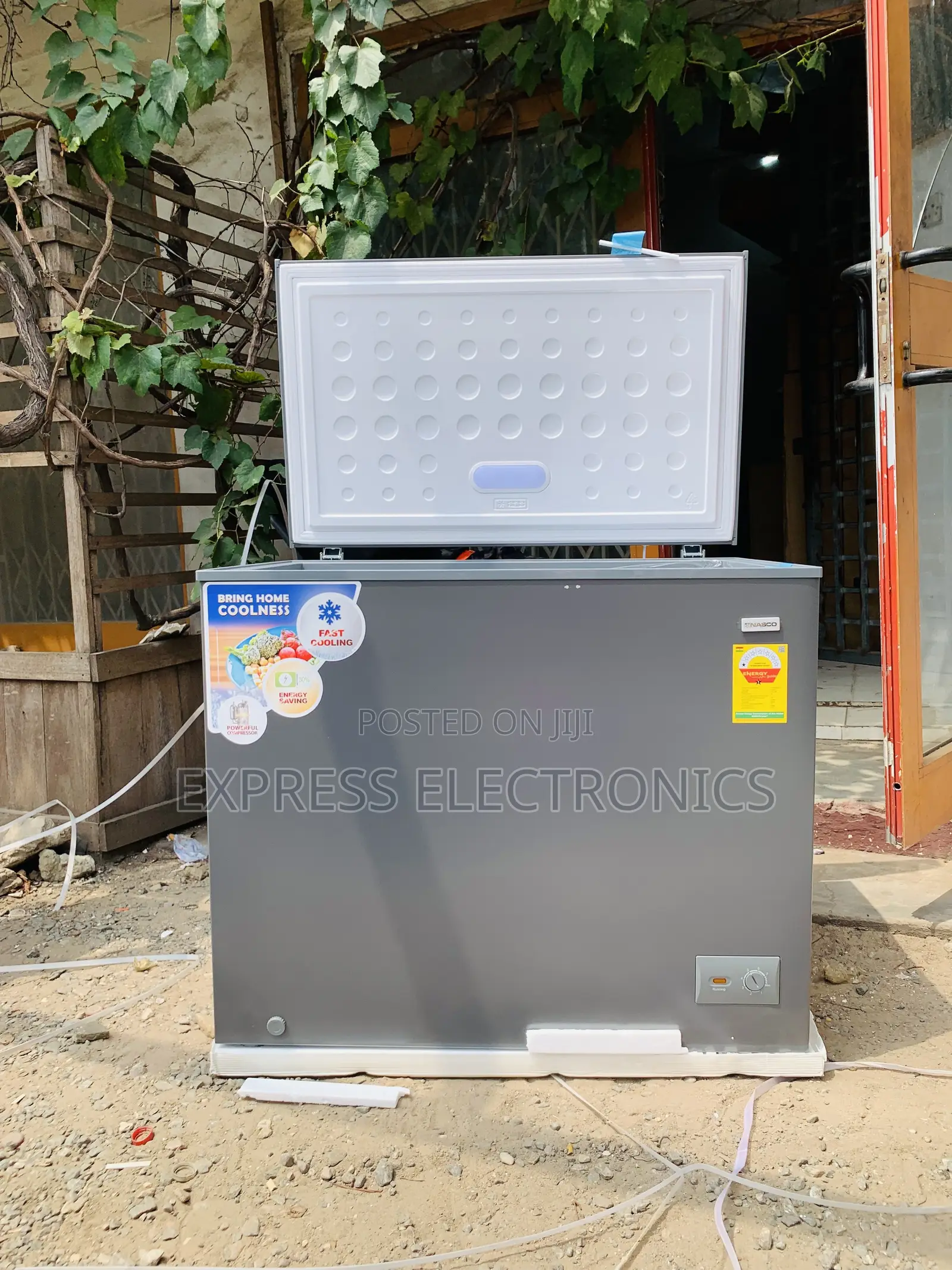 Shop the New Nasco Chest Freezer Single Door NAS-400fl