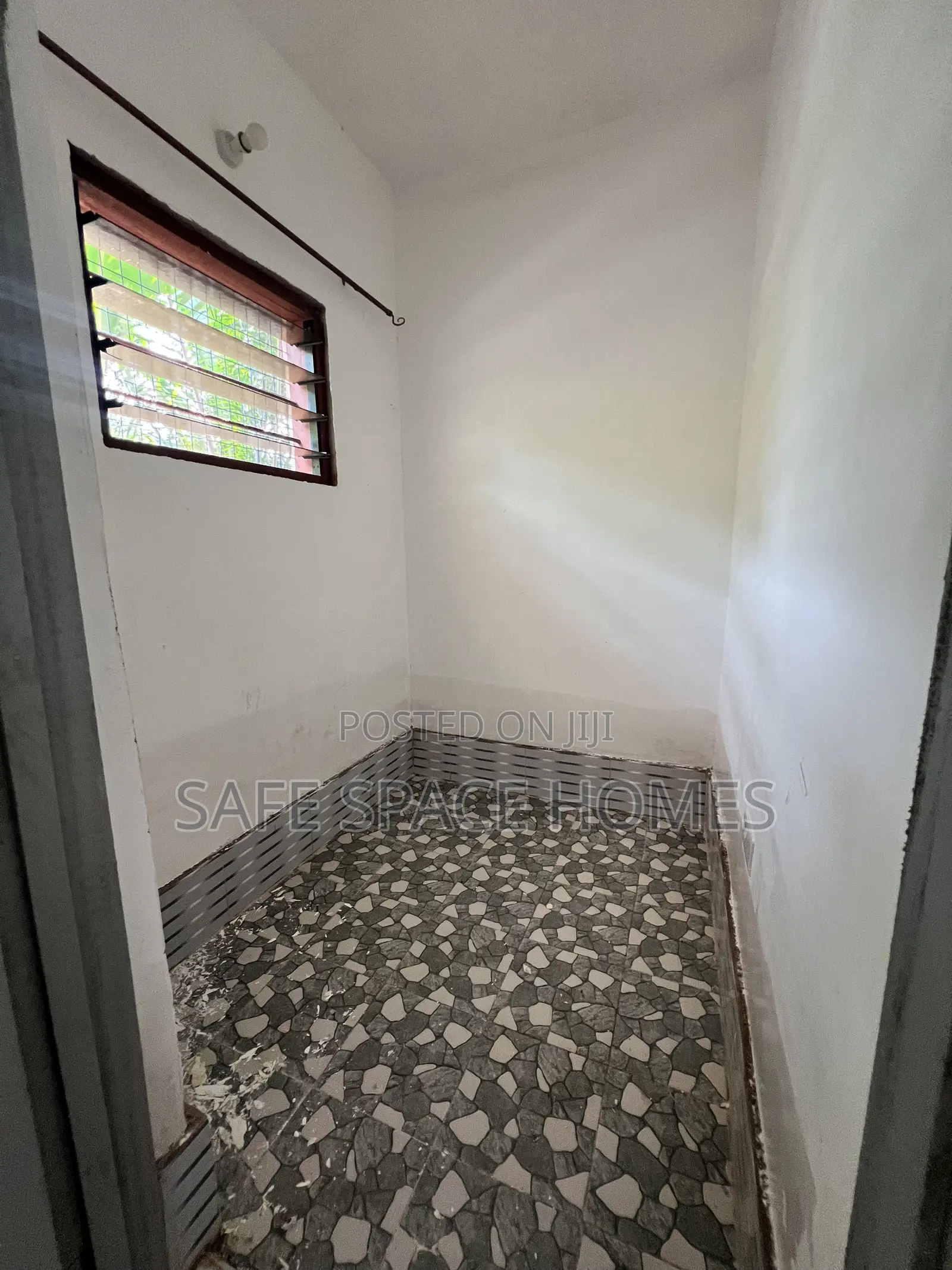 1bdrm Apartment in Tseaddo for rent