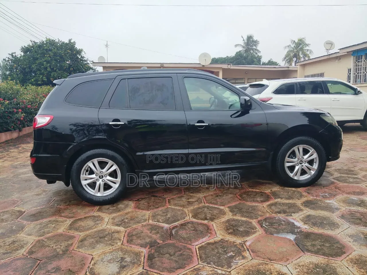 Hyundai Santa Fe 2011 Black