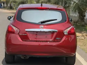 Nissan Tiida 1.5L 16V 2009 Red