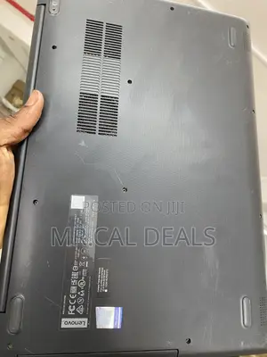 Laptop Lenovo IdeaPad 130 4GB Intel Core i5 HDD+SSD 500GB