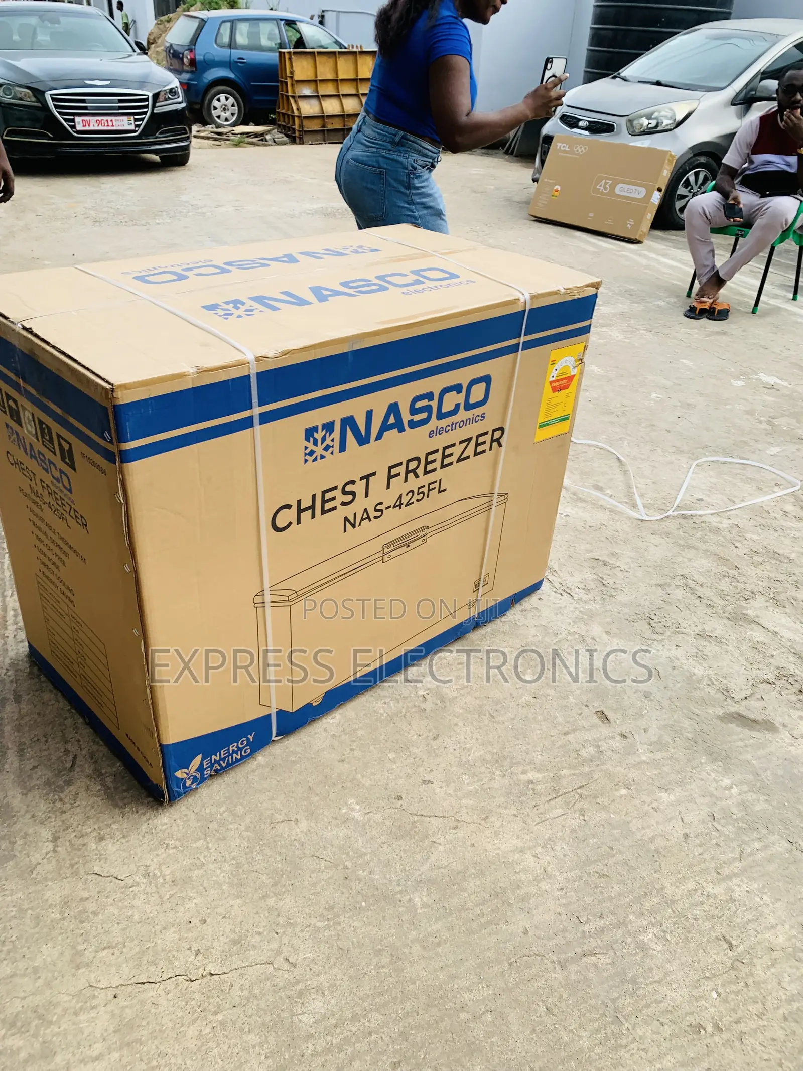 Lovely New Black NAS-425fl Chest Freezer Single Door