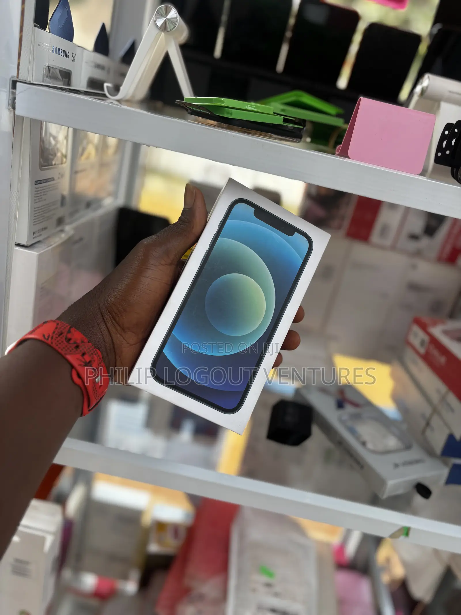 New Apple iPhone 12 64 GB Blue