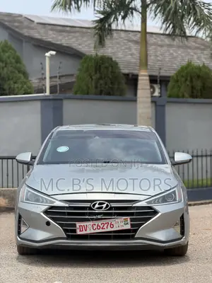 Hyundai Elantra 2021 Silver