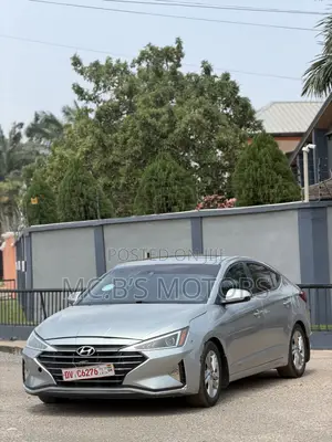 Hyundai Elantra 2021 Silver