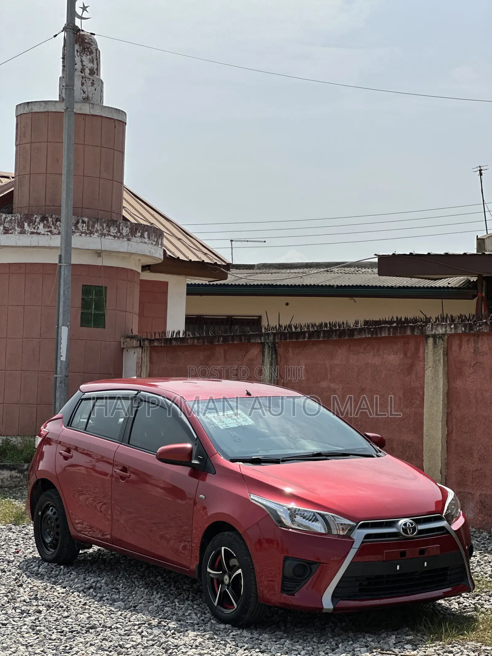 Toyota Yaris L Hatchback 5dr 2016 Red