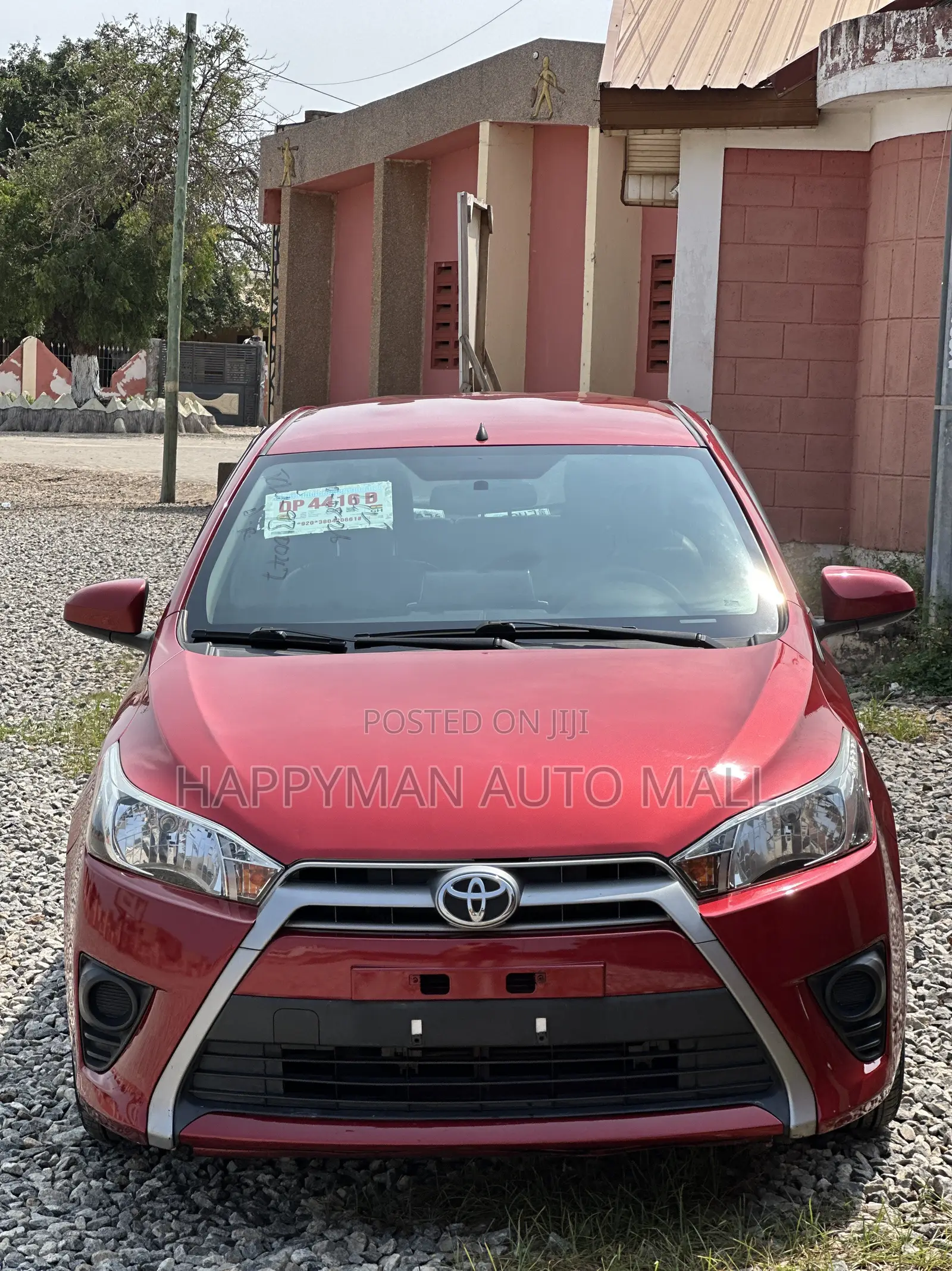 Toyota Yaris L Hatchback 5dr 2016 Red