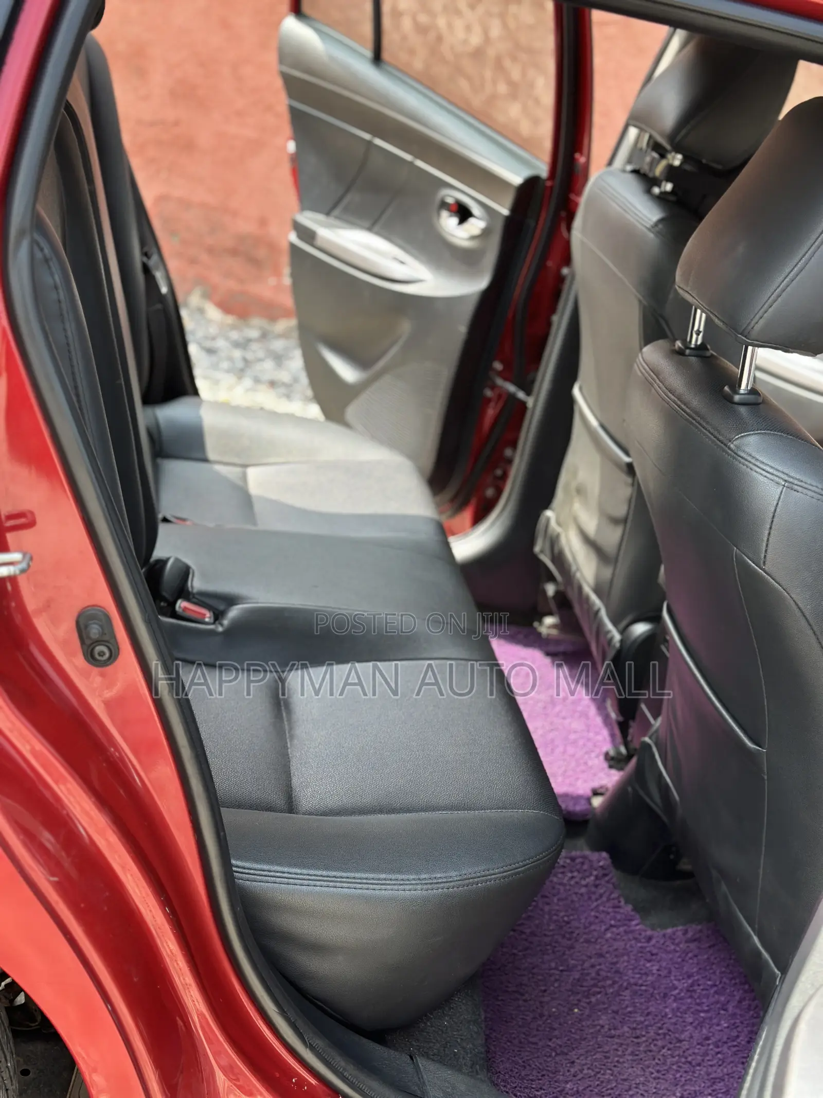 Toyota Yaris L Hatchback 5dr 2016 Red