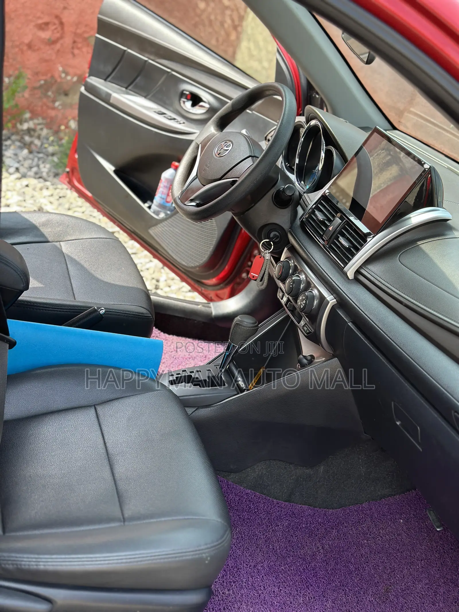 Toyota Yaris L Hatchback 5dr 2016 Red