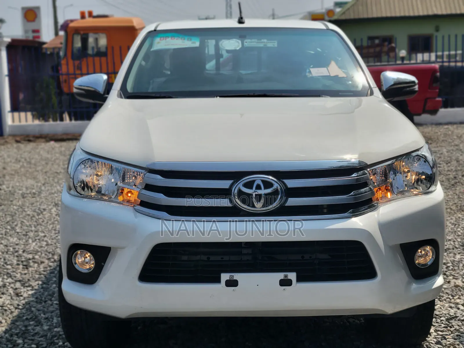Toyota Hilux Revo Double Cab Petrol 2.7 AWD 2022 White