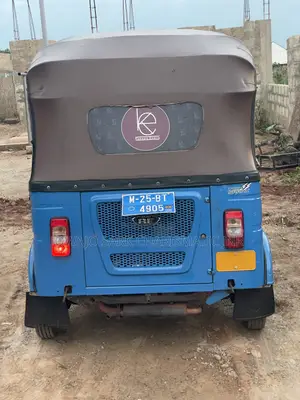 Bajaj RE 2025 Blue