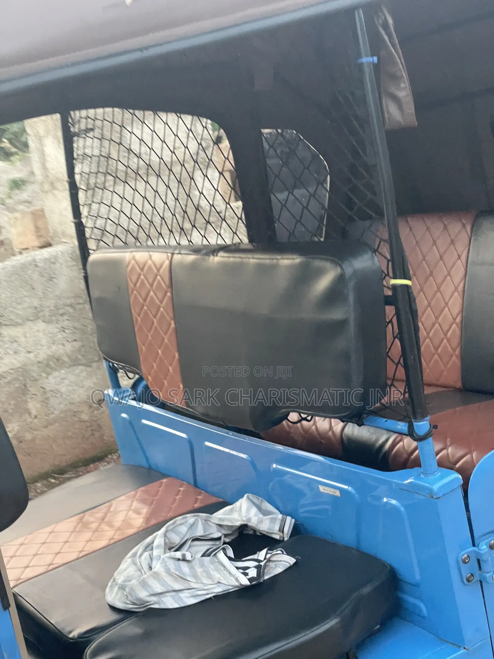 Bajaj RE 2025 Blue