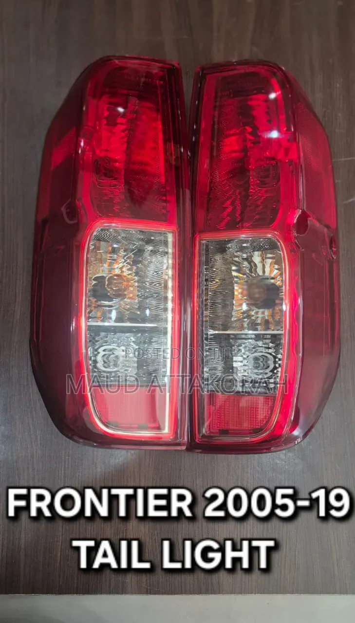 Toyota Frontier 2005-2019 Taillight